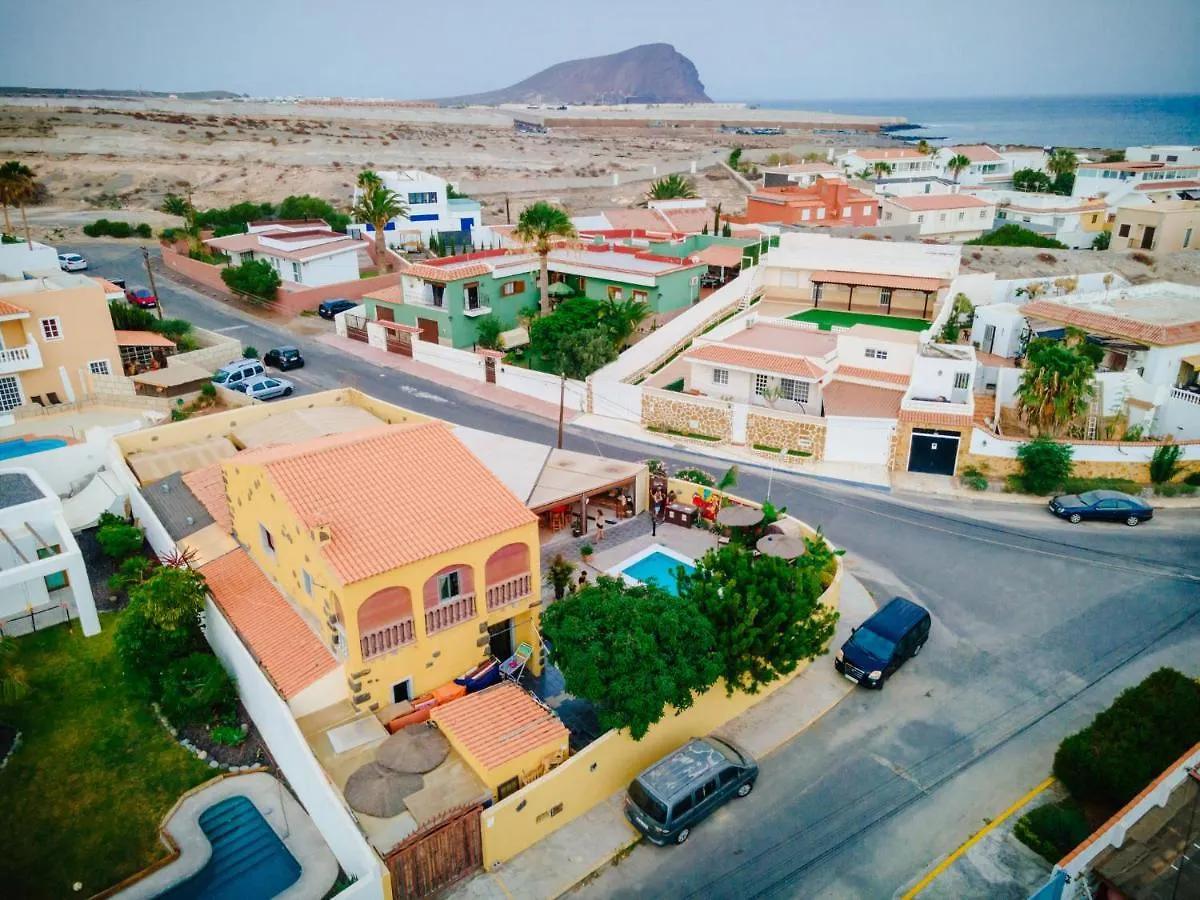 Los Amigos Nest Hostel La Mareta