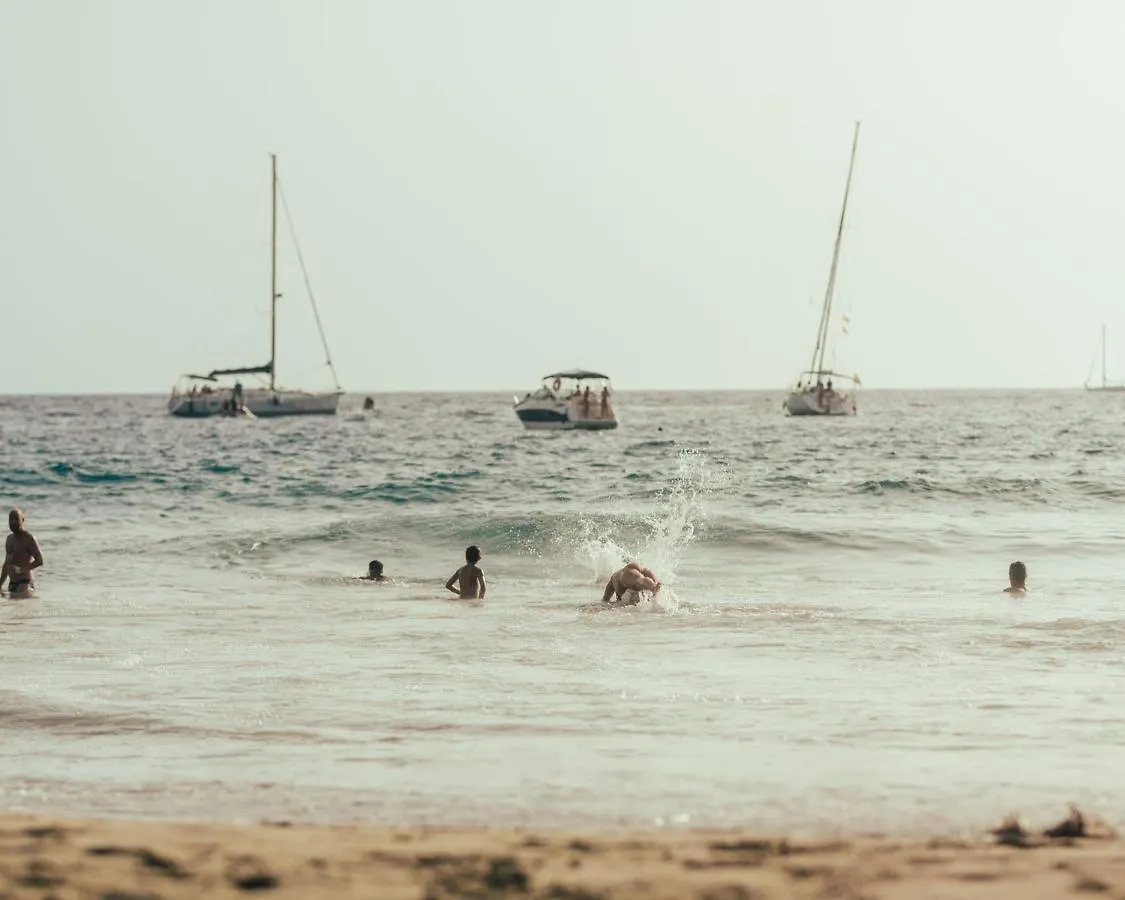 Los Amigos Nest Hostel La Mareta Spain