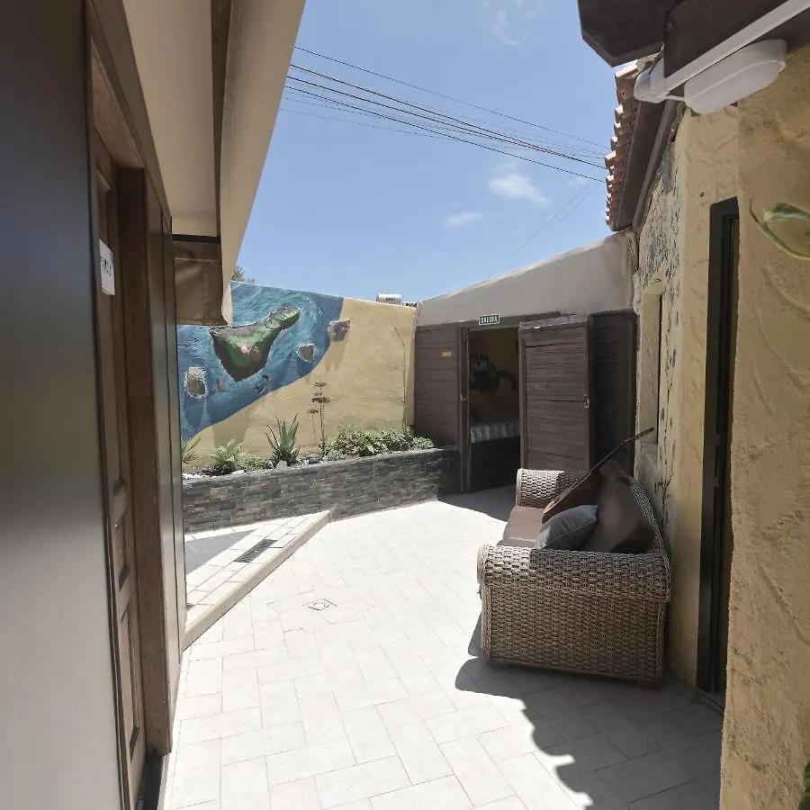 Los Amigos Nest Hostel La Mareta