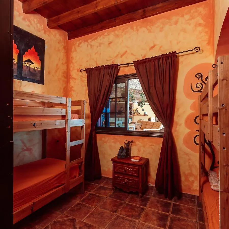 Los Amigos Nest Hostel La Mareta