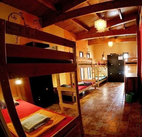 Los Amigos Nest Hostel La Mareta 0*,